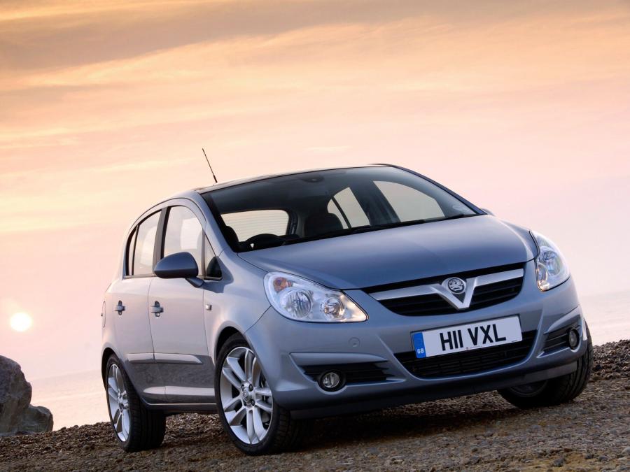  Vauxhall Corsa 5-Door 2006 года  (фото 11 из 16)